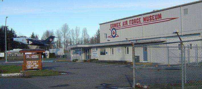 Homes and scenery in Comox