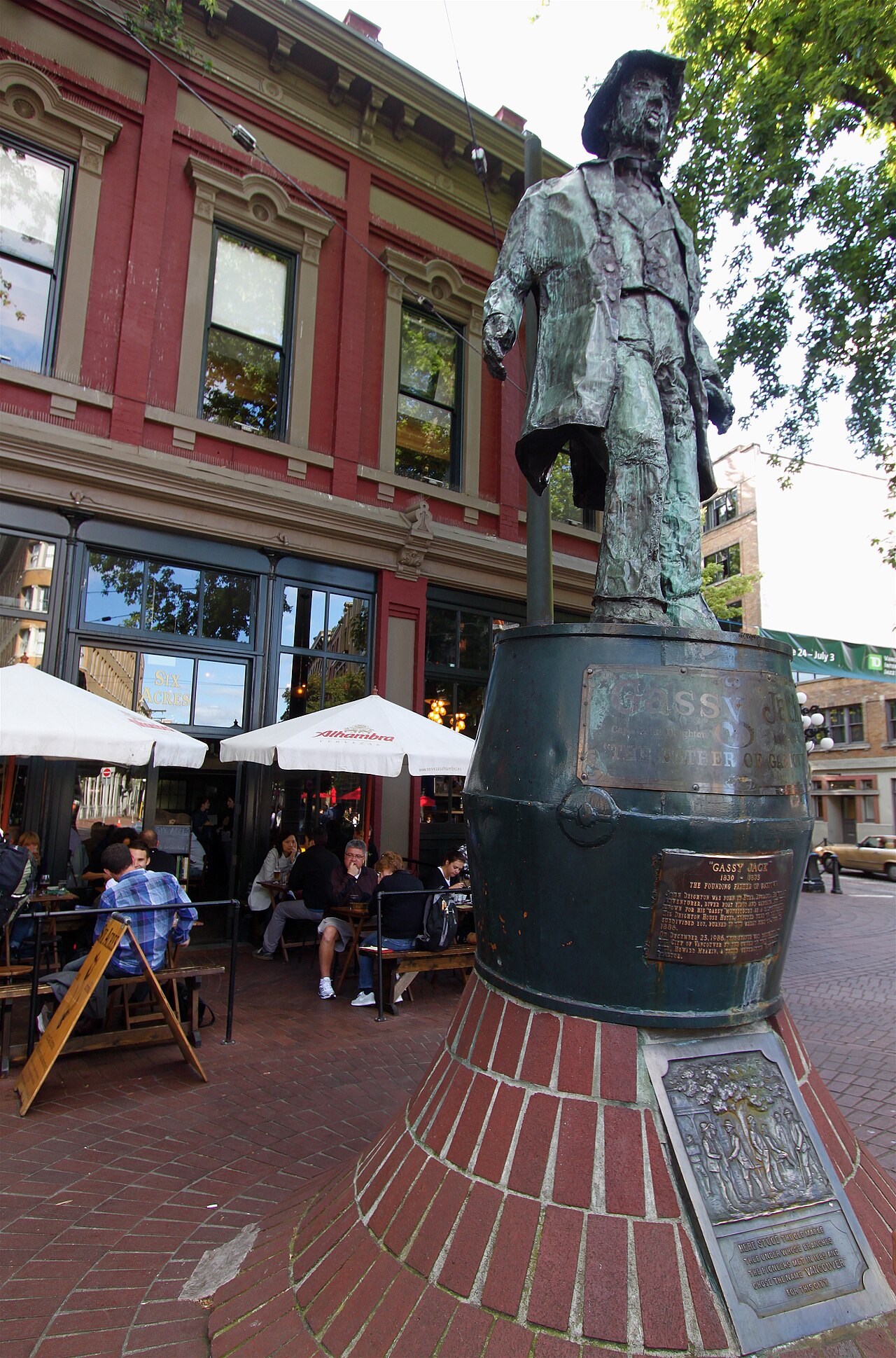 Gastown Homes and streetscape